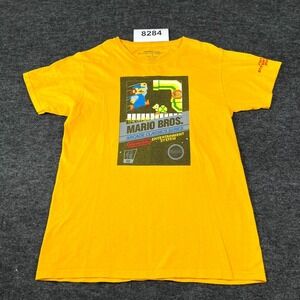 Nintendo‎ T Shirt Mens Small Yellow Mario Bros Retro Gaming Arcade Graphic Print